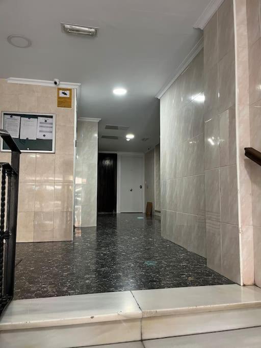 New Spacious And Cozy - Apartment *