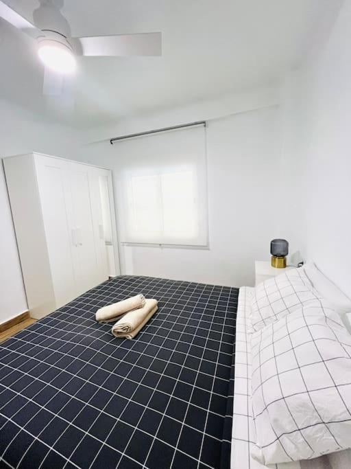 Apartment New Spacious And Cozy - Málaga