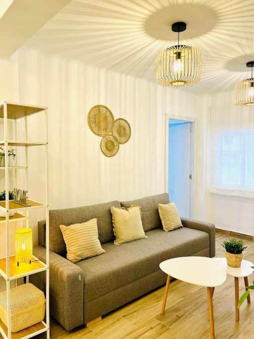 Apartment New Spacious And Cozy - Málaga
